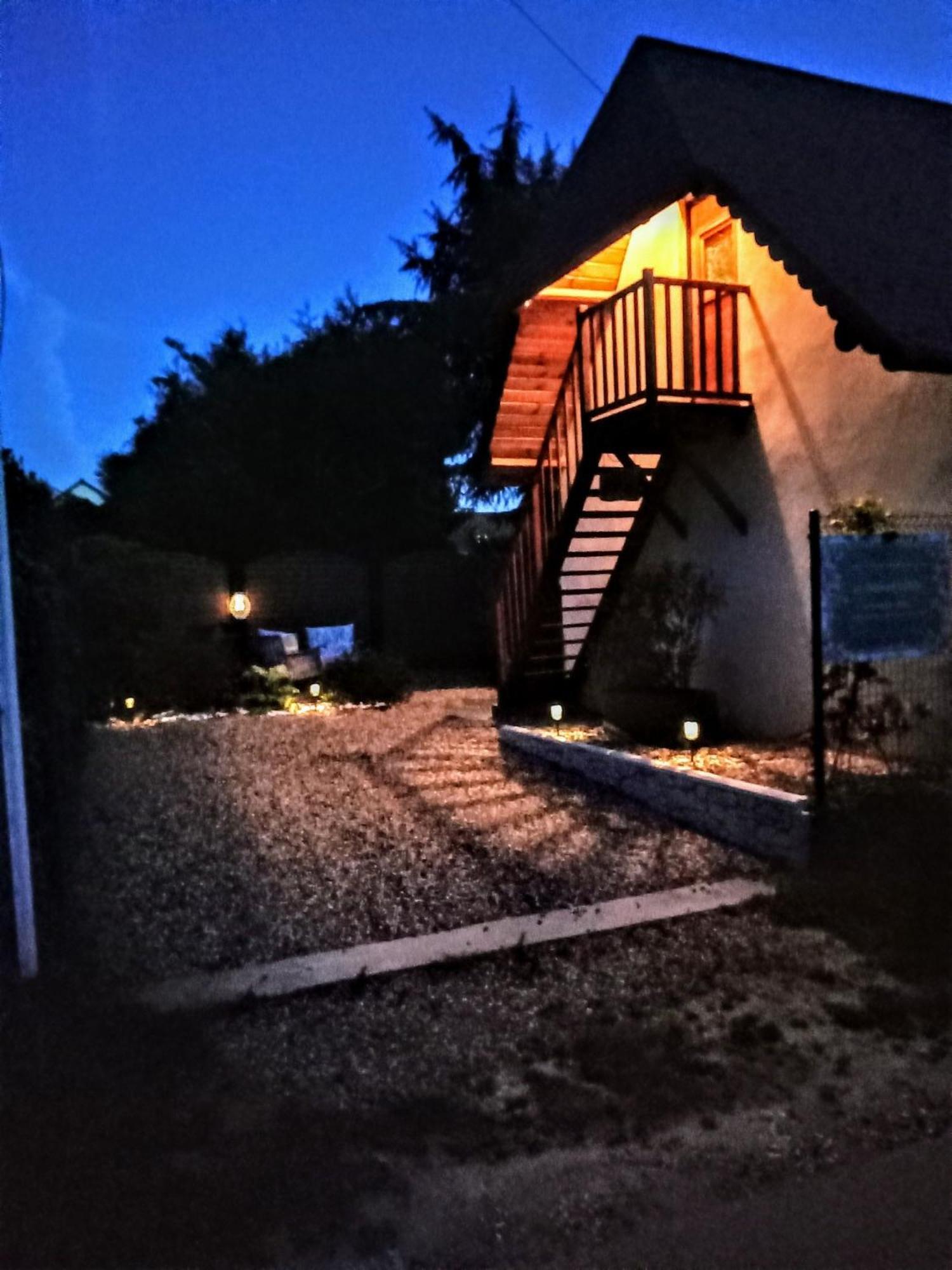 Le Grenier D'Isafil Bed and Breakfast Bordeaux-Saint-Clair Εξωτερικό φωτογραφία